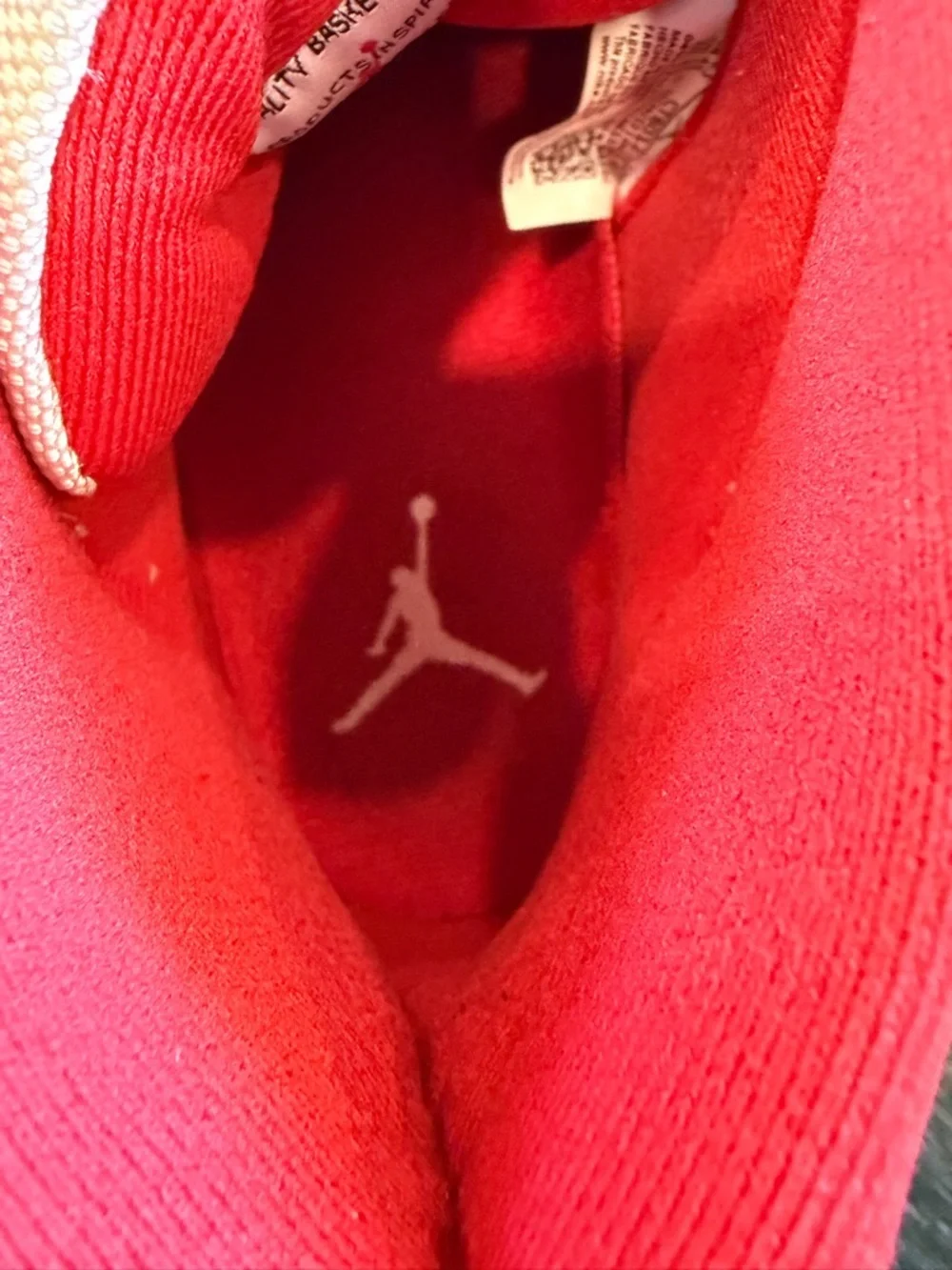 Nike Jordan 11 Retro Cherry 2022 Men's Size 9.5